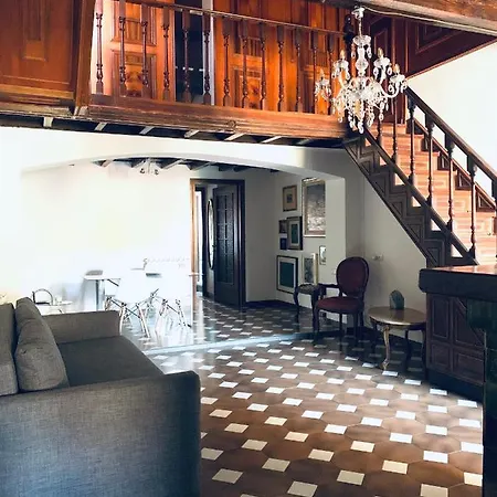 Linhouse Apartment