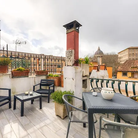 Linhouse Apartment
